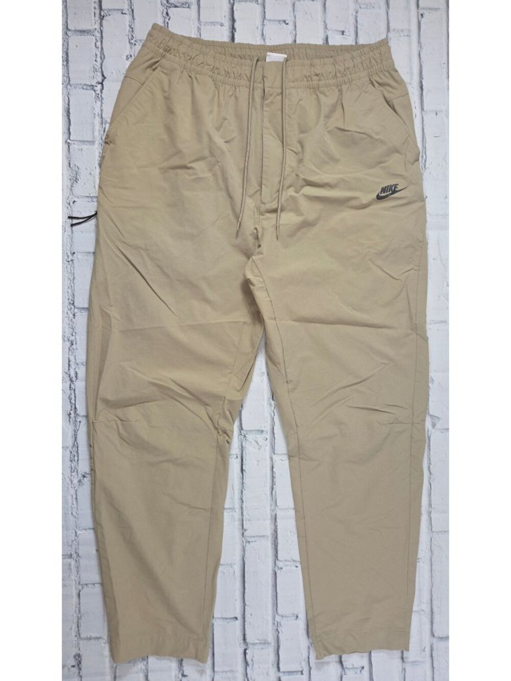 Nike Mens Beige Jogger Pants XL Lightweight & Comfortable Elastic Waist
